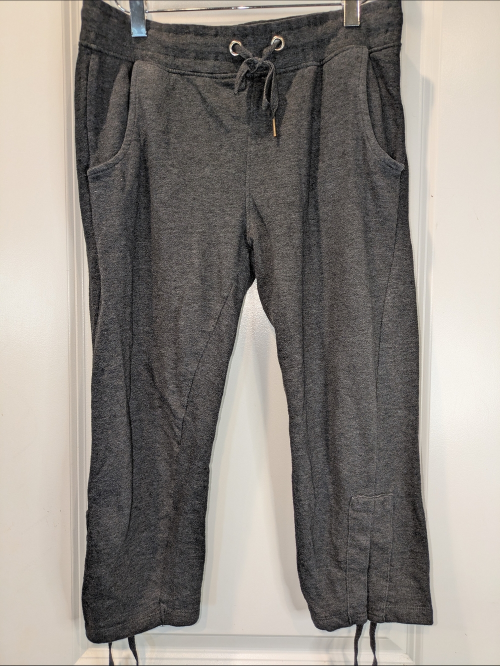 New York Laundry Gray Cropped Cargo Sweatpants Joggers Women's Small Lounge Pant